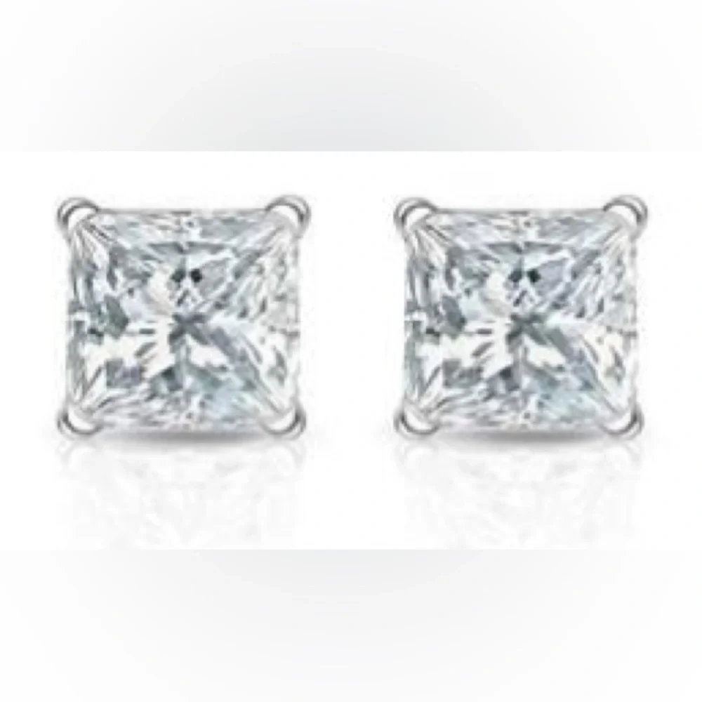 NWOT Solid Sterling silver Square Stud earring with crystals from Swarovski - Picture 1 of 1